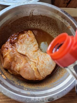 新奥尔良风味烤鸡腿的做法步骤：1