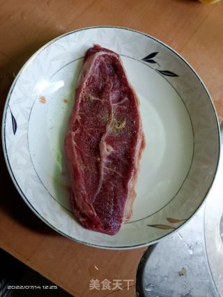 香煎牛排的做法步骤：2