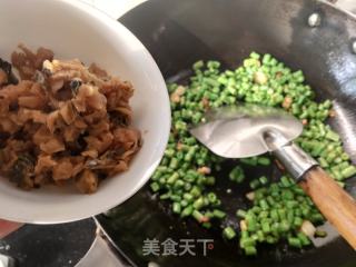 外婆菜炒长豆角的做法步骤：6