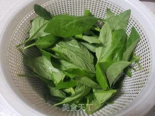 明月草炒鸡蛋的做法步骤：1