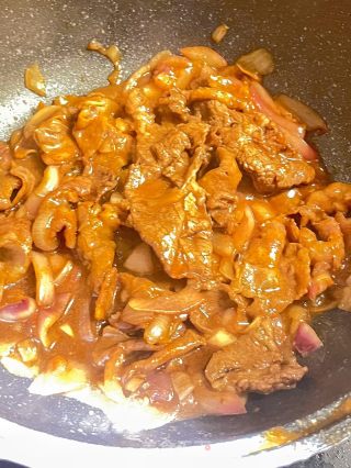 花费10????丨上班美味便当洋葱炒牛肉白灼娃娃菜西红柿炒蛋的做法步骤：8