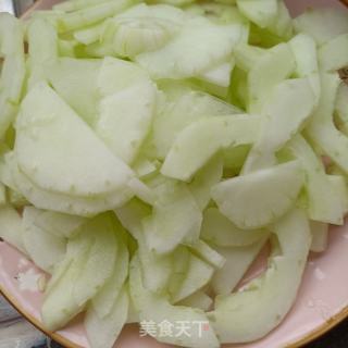 老黄瓜炒明虾的做法步骤：5