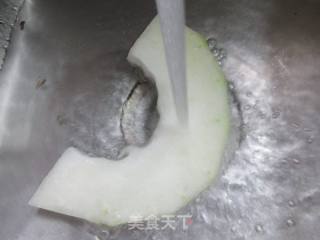 榨菜丝牛肉炒冬瓜的做法步骤：2