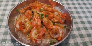 蒜蓉粉丝蒸罗氏虾的做法
