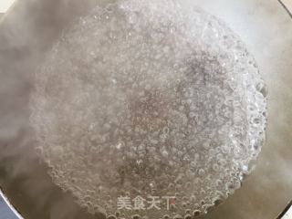 桂花枸杞酒酿荷包蛋的做法步骤：2