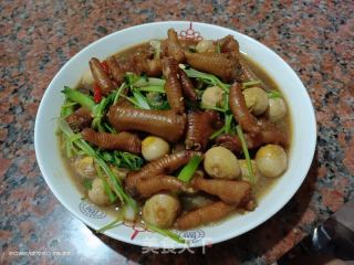 卤鸡爪鹌鹑蛋的做法