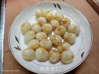 卤鸡爪鹌鹑蛋的做法步骤：9