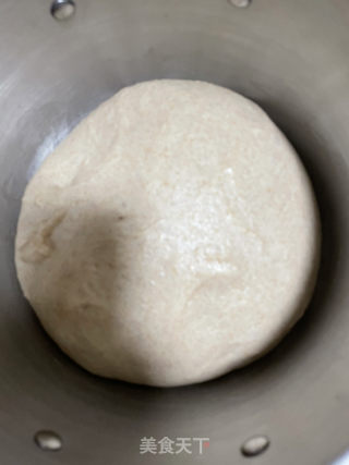 咸蛋黄肉松吐司的做法步骤：6
