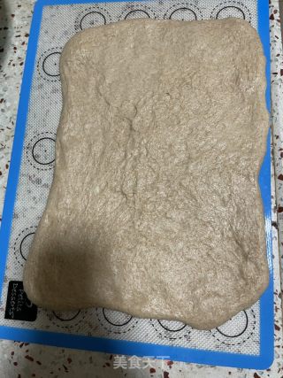 咸蛋黄肉松吐司的做法步骤：8
