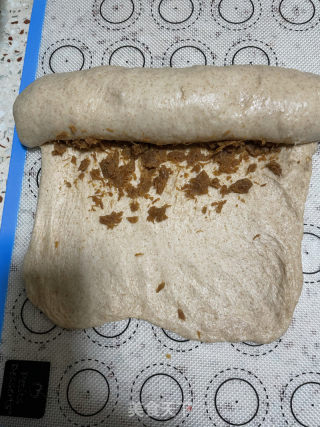 咸蛋黄肉松吐司的做法步骤：11