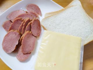 芝士火腿三明治的做法步骤：1