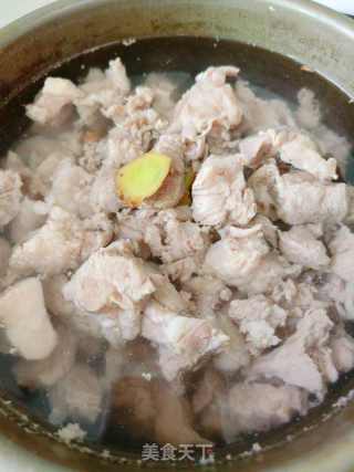 清汤牛腩荞麦面的做法步骤：5