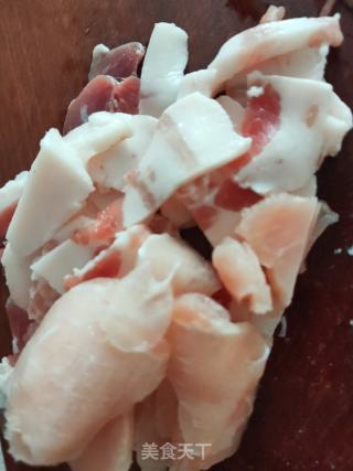 肉片炒有机菜花的做法步骤：1