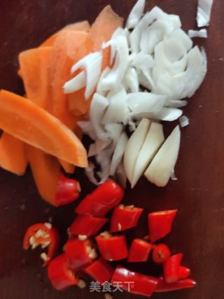 肉片炒有机菜花的做法步骤：3