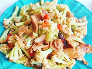 肉片炒有机菜花的做法步骤：13