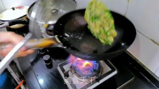 青椒炒鸡蛋的做法步骤：4