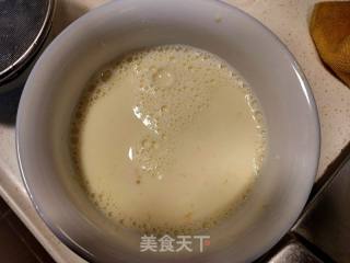 牛奶鸡蛋布丁（非烤箱版超级简单）的做法步骤：3