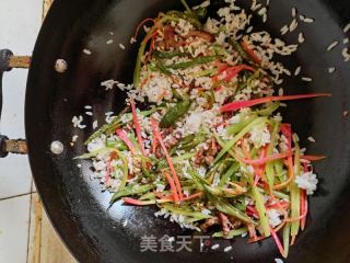 青椒牛肉炒饭的做法步骤：6