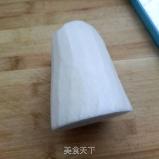 白萝卜炖明虾的做法步骤：1