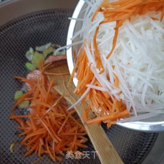 白萝卜炖明虾的做法步骤：7