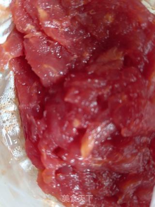 辣椒炒牛肉的做法步骤：1