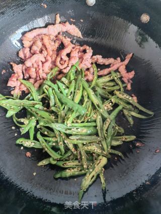 辣椒炒牛肉的做法步骤：6