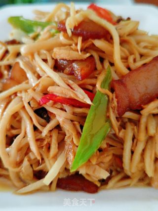 腊肉炒笋干的做法步骤：9