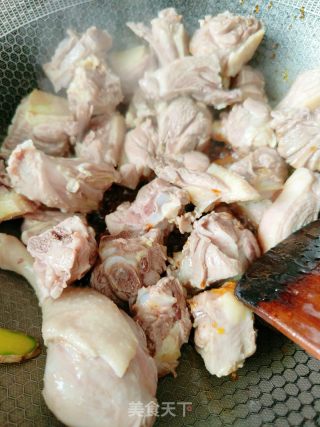 土豆胡萝卜烧鸭边腿的做法步骤：9