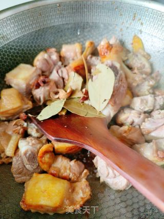 土豆胡萝卜烧鸭边腿的做法步骤：10