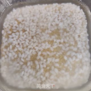 苹果小米粥的做法步骤：1