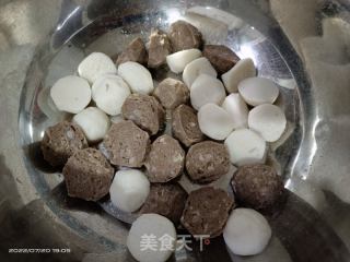 鱼丸牛肉丸汤的做法步骤：1