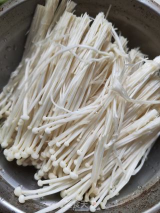 金华火腿蒸金针菇的做法步骤：2
