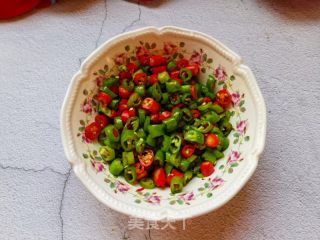 凉拌双椒的做法步骤：7