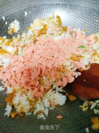 蛋炒饭的做法步骤：7