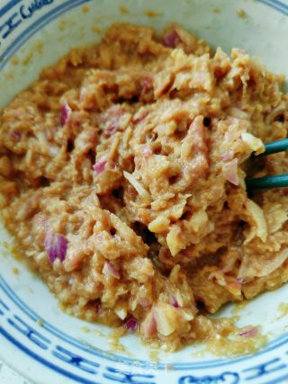 牛肉洋葱馅饼的做法步骤：7