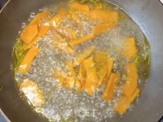 鸡毛菜南瓜面片的做法步骤：8
