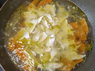 鸡毛菜南瓜面片的做法步骤：9