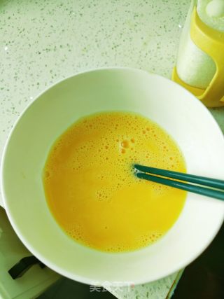 辣菜梗炒鸡蛋的做法步骤：3