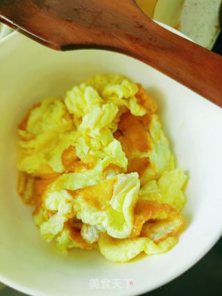 辣菜梗炒鸡蛋的做法步骤：7