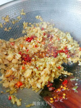 辣菜梗炒鸡蛋的做法步骤：9