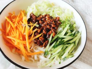 炸酱面的做法步骤：10