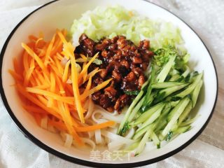 炸酱面的做法步骤：11
