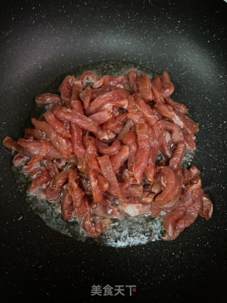 青椒炒牛肉小串的做法步骤：4