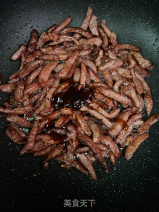 青椒炒牛肉小串的做法步骤：6