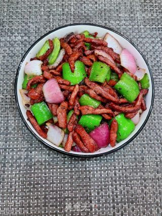青椒炒牛肉小串的做法步骤：10
