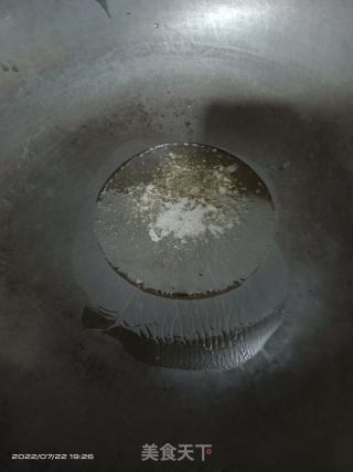 蒜香豆角的做法步骤：2