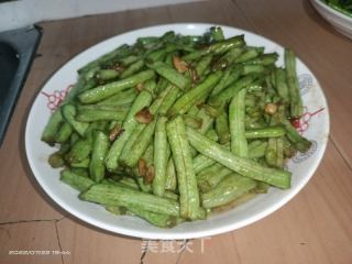 蒜香豆角的做法步骤：6