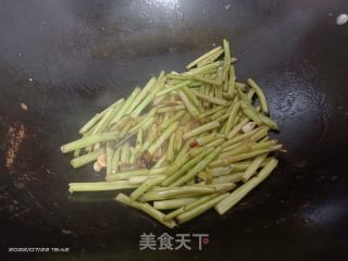 酸辣空心菜梗的做法步骤：4