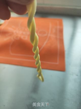 脆麻花的做法步骤：8