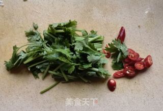 蒜泥拌豆腐皮的做法步骤：1
